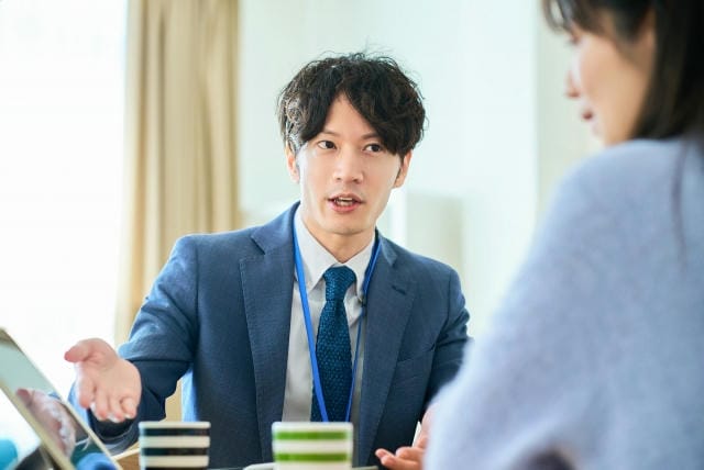 請求書代行が支えるビジネス透明性と信頼取引のための正しい明細管理術