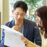 請求書代行に不可欠な行料金の明示と取引の信頼性を支える書類管理の重要性