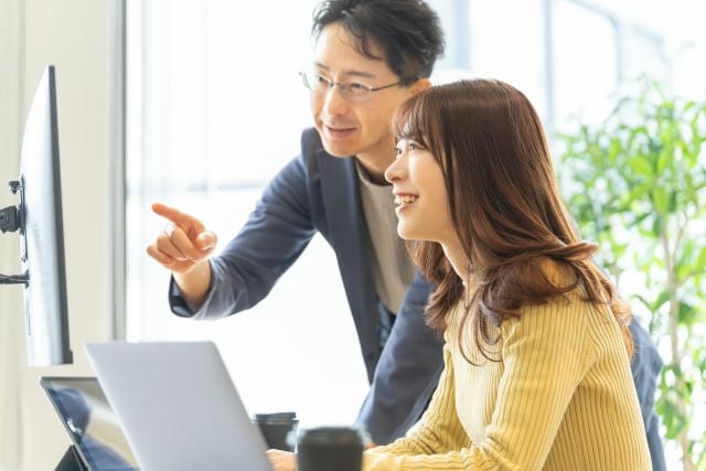請求書業務の効率化と法令対応に強くなる外部活用の新しい選択肢